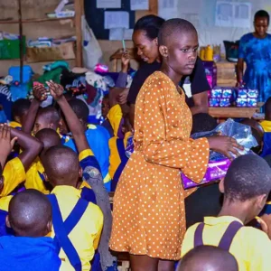 Pads for school girls with panties with Laura Tendo